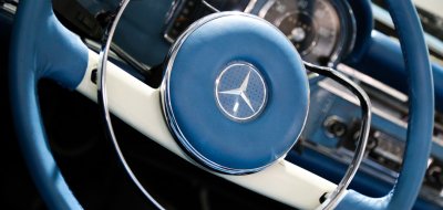 Mercedes Benz SL230 1965 steering wheel