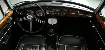 MG B 1963 interior