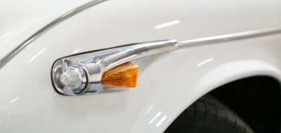 Triumph TR4A indicator light